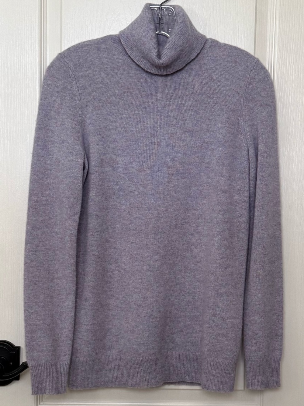 C by Bloomingdales Women’s 100% Cashmere Turtleneck Sweater Heathered Lilac (SM)